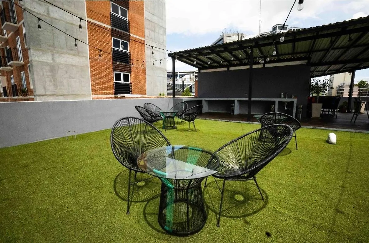 - Comfy Apartment With Terrace In Zone 4 - Guatemala City